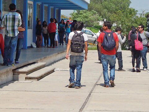 Suspenden clases en campus de Tequis