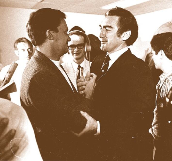  Azcárraga imprime el éxito azulcrema