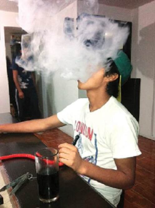 Loyola Vera llama a evitar adicciones