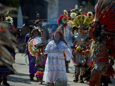 Concheros honran al señor de Esquipulas