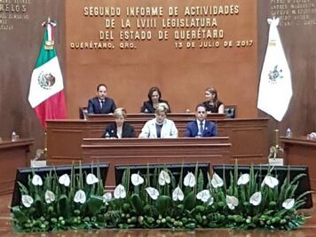 Rinde informe de actividades Legislatura local
