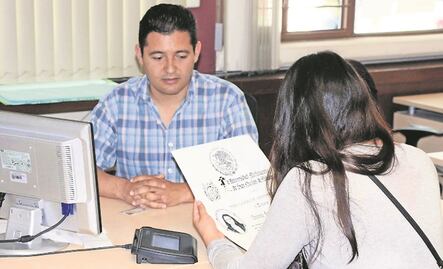 Sin certificar, 95% de los profesionistas