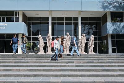 Se declara la universidad lista para conciliación con STEUAQ