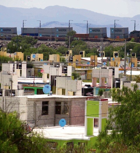 Exigen ir por responsables de casas