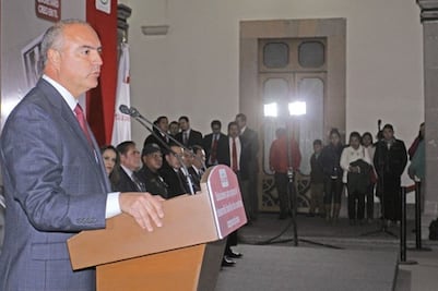 Desea JCR salud y prosperidad este año 