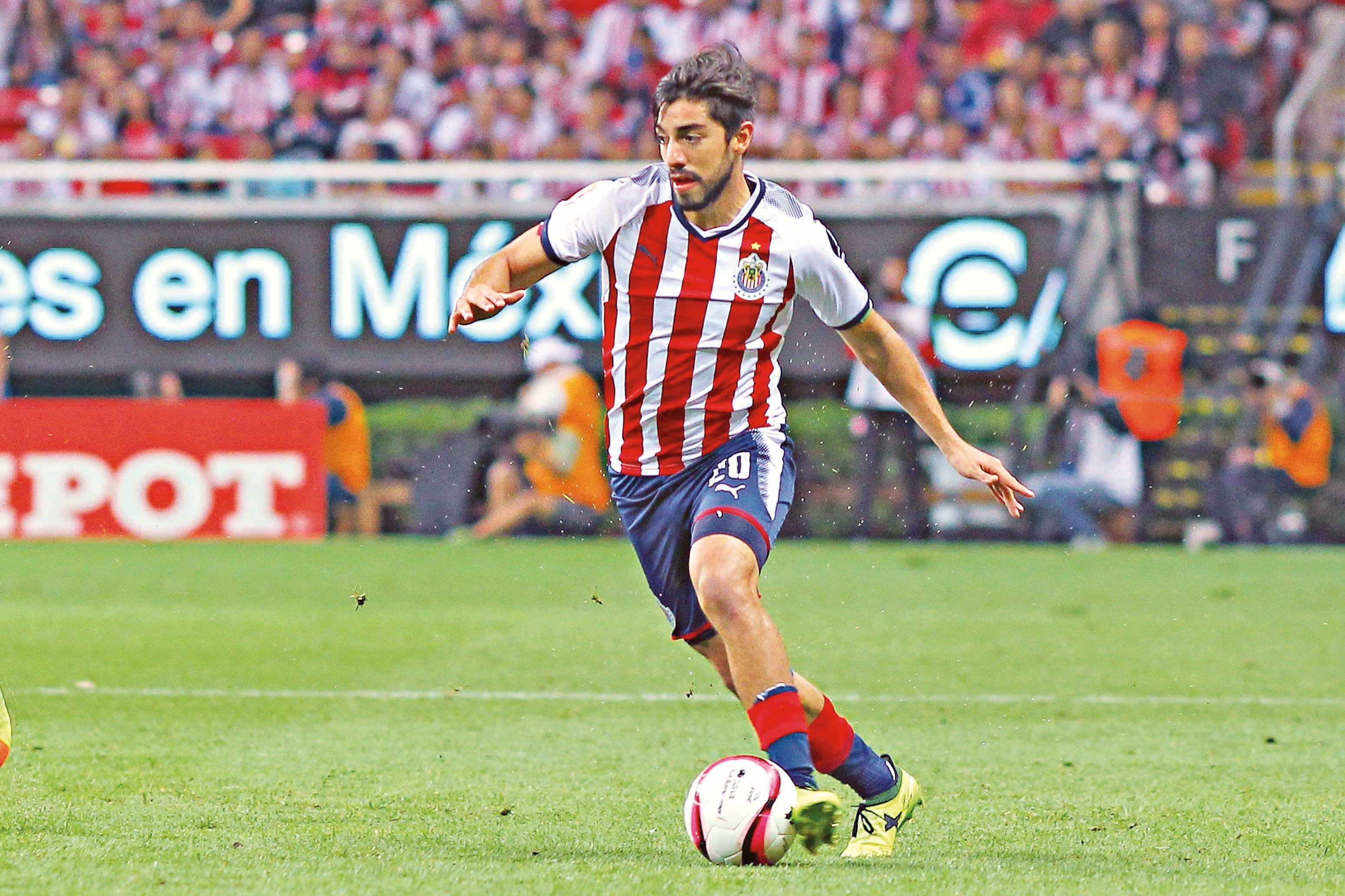 Pizarro se ve en el futbol italiano