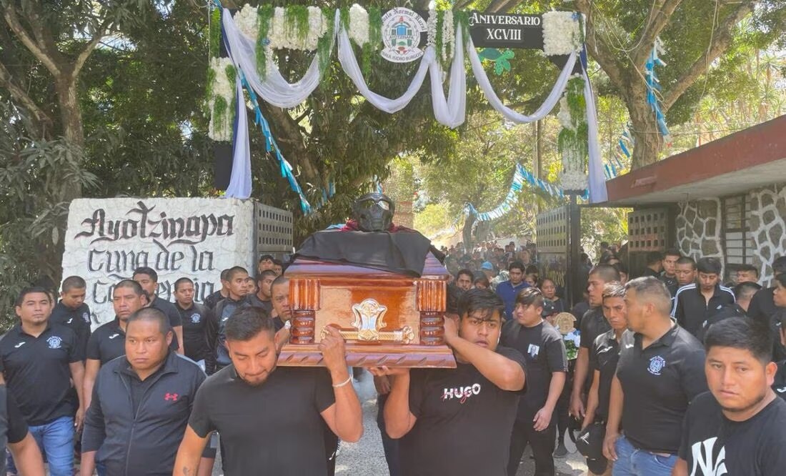 Detienen a dos policías implicados en el asesinato del normalista de Ayotzinapa, Yanqui Kothan Gómez