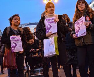 Las protestas. Españolas van contra la violencia