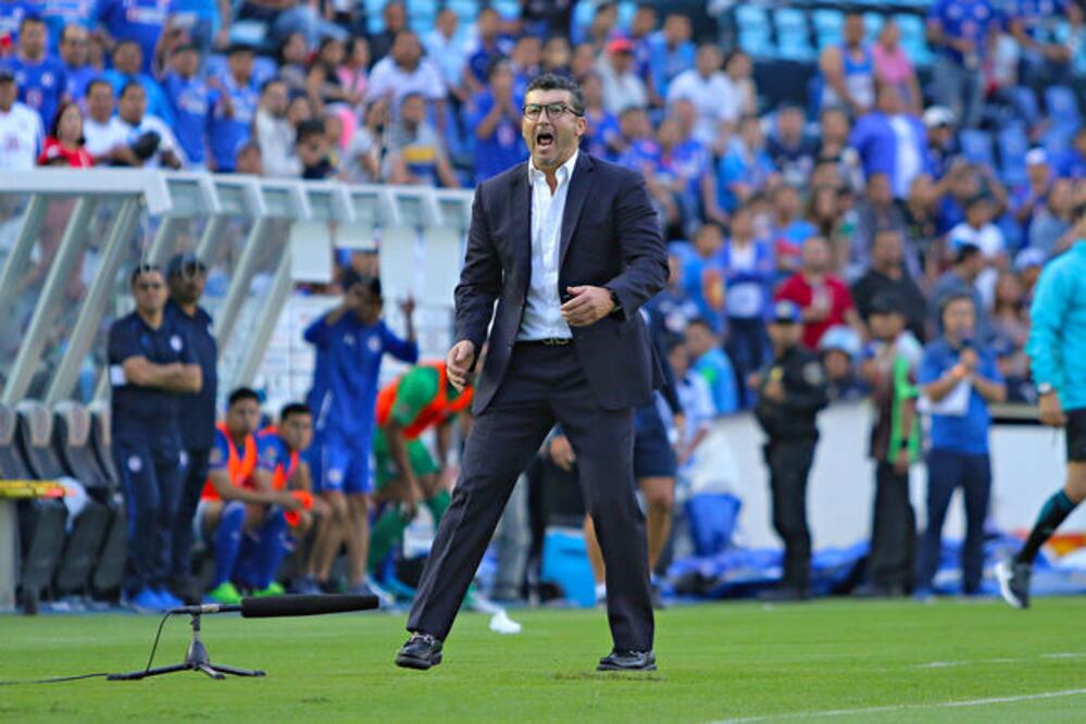 José Manuel de la Torre dejó al equipo con un triunfo, cinco empates y tres perdidos, para un total de ocho puntos en nueve jornadas. (ALEJANDRA SUÁREZ. IMAGO7)