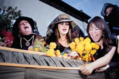 Premian a ganadoras de “lloronas”