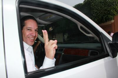 Avalan candidatura de Domínguez Servién