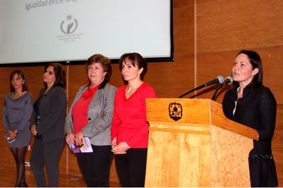 Conferencia de idelología de género