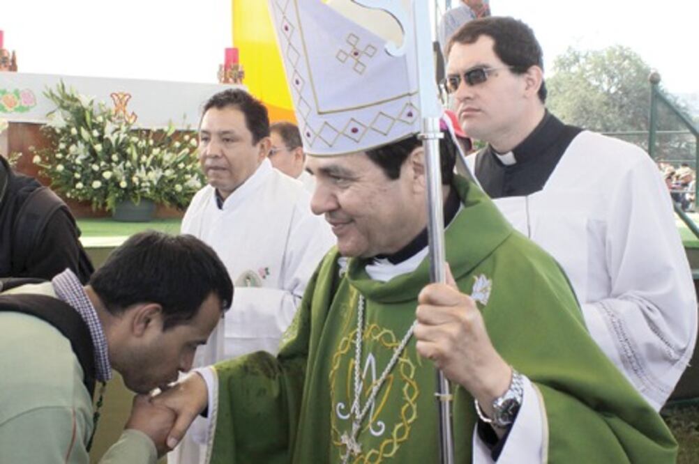 Llama Iglesia a cuidar la familia