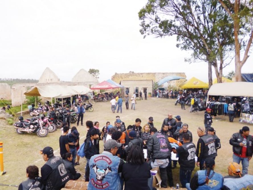 Entre la belleza y la barbarie