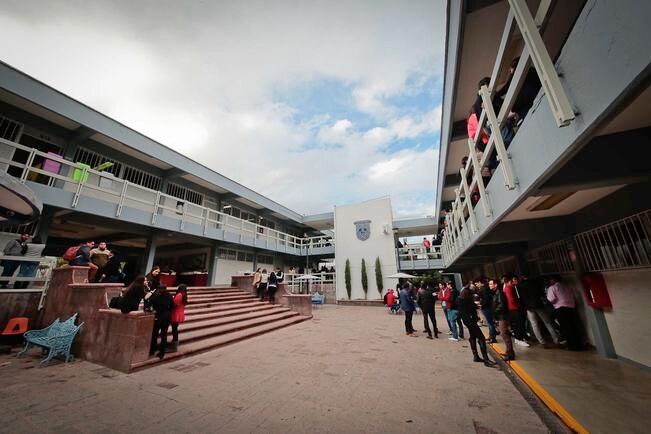 La UAQ tendrá más recursos: Domínguez