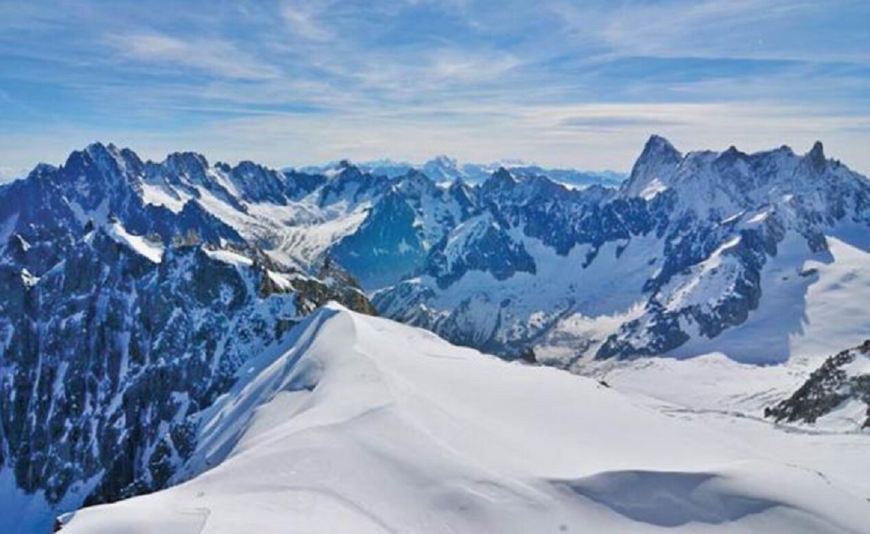 Niño queda sepultado una hora tras avalancha
