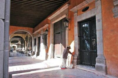 Abre el Mesón de Santa Rosa