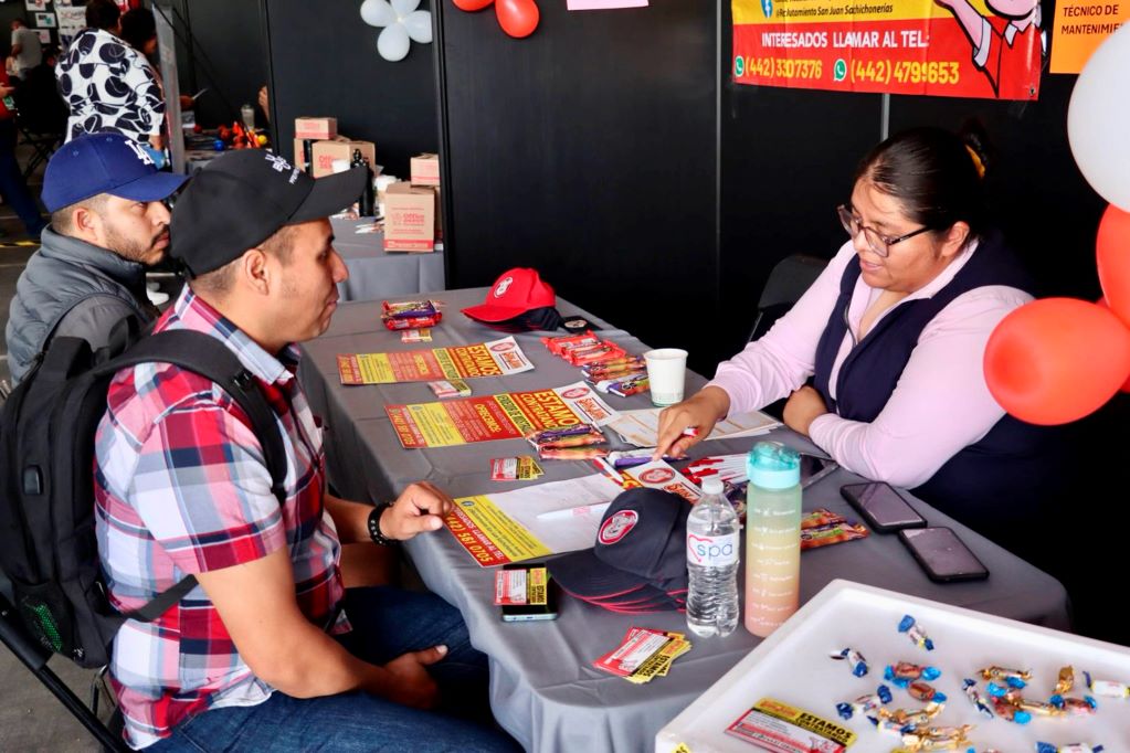 Ofertan en Corregidora más de mil vacantes