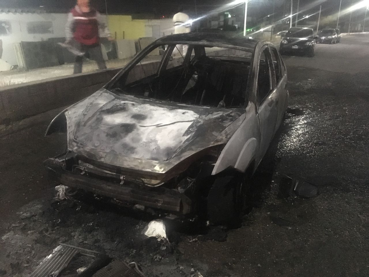 Se incendió un auto en la 57
