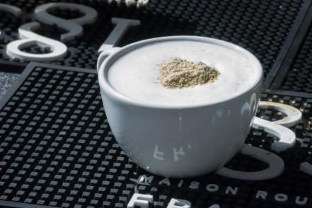 Arte y café hasta tu mesa