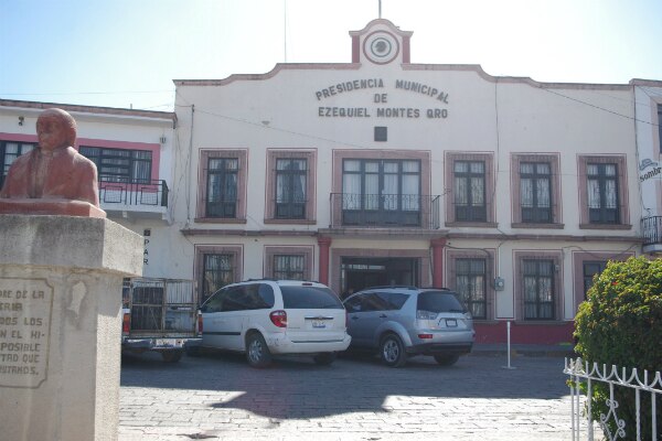 Llevan Cine Móvil a Ezequiel Montes