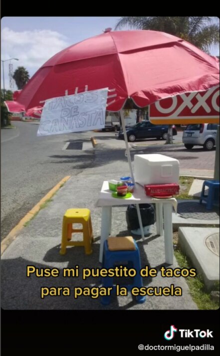Vendía tacos de canasta para pagar la universidad, ahora triunfa como doctor