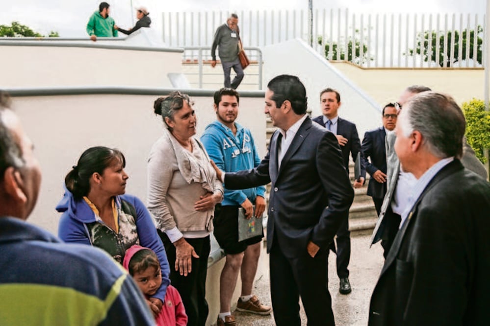 El mandatario aseveró que es compromiso de su gobierno el proteger las áreas naturales y dice que lo ha demostrado con las denuncias interpuestas ante la PGR contra quienes resulten responsables (ESPECIAL)