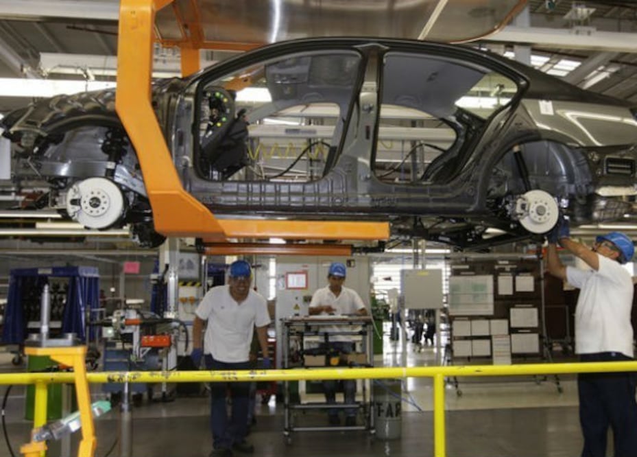 Crecerá sector automotriz 23%