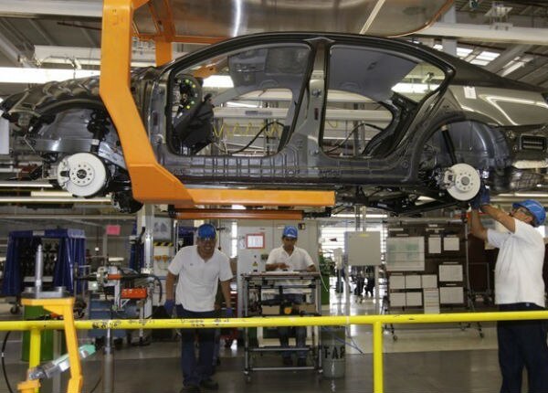 Crecerá sector automotriz 23%