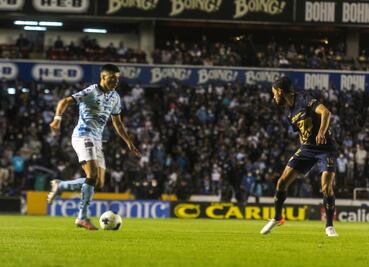 Pumas derrota a Gallos 