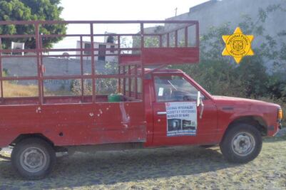 Detienen a hombre por robo de vehículo