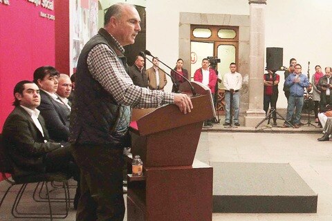 Calzada apoya a las familias desalojadas