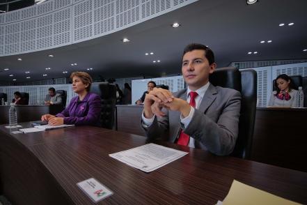 Seguridad y Educación: rubros pendientes en el Estado