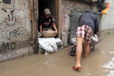 Urge drenaje pluvial en la zona de Jurica
