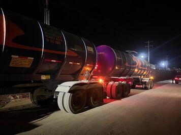 Aseguran dos pipas con hidrocarburo; hay 4 detenidos