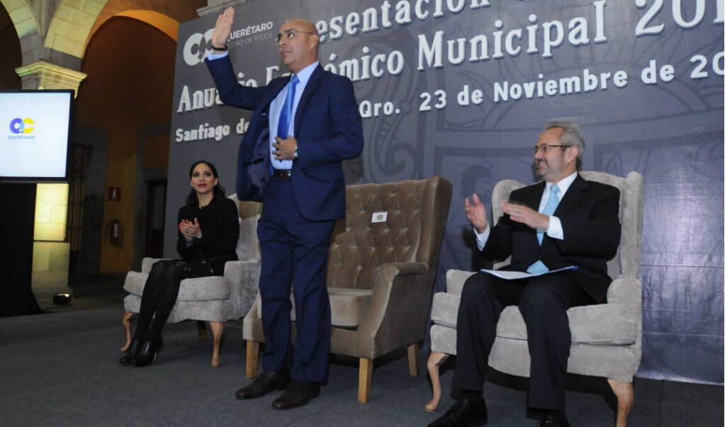 Presentan Anuario Económico Municipal 2016
