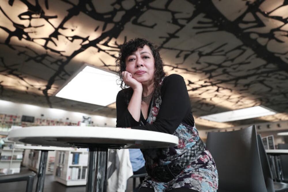 La narradora explora en Territorio Lolita el estereotipo de las ninfetas. (ALEJANDRA LEYVA. EL UNIVERSAL)