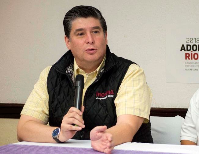 Ex portero aventaja en la contienda por la capital, según Morena