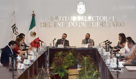 IEEQ podría quitar candidaturas a hombres para asignarlas a mujeres