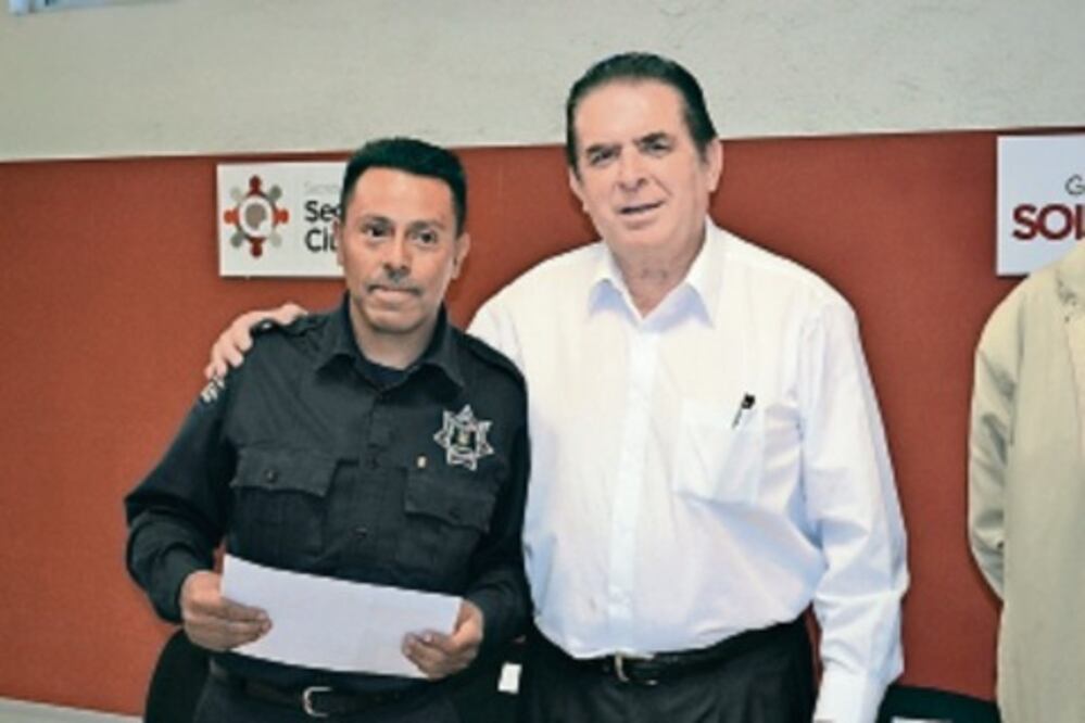 Oficial del Centro de Control y Comando gana casa