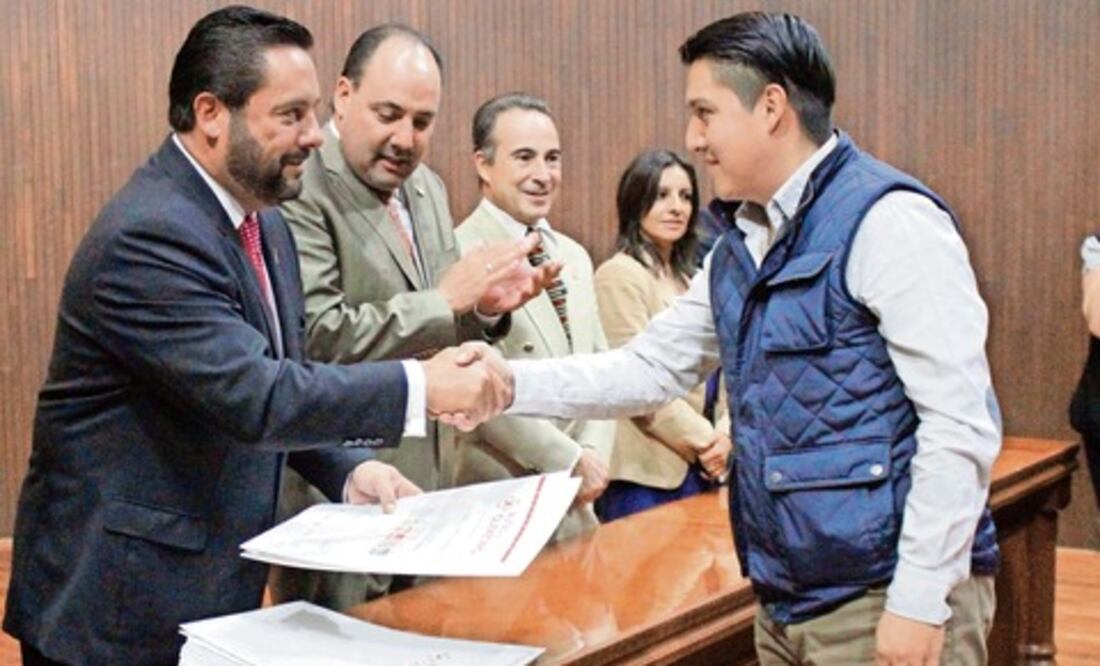 Entrega Turismo 180 certificaciones a empresarios