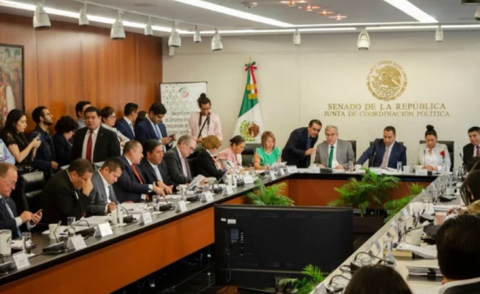 Comisiones del Senado aprueban la reforma educativa