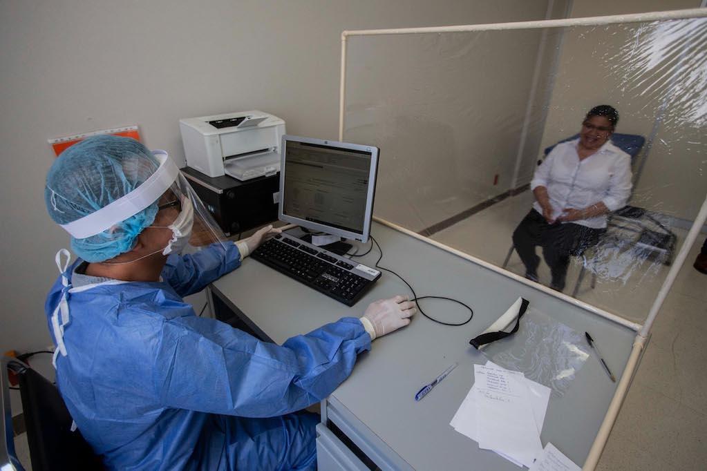 Proponen enviar mensajes de agradecimiento a médicos Covid en Querétaro