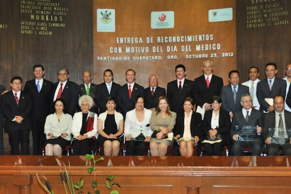 Celebran Día del Médico