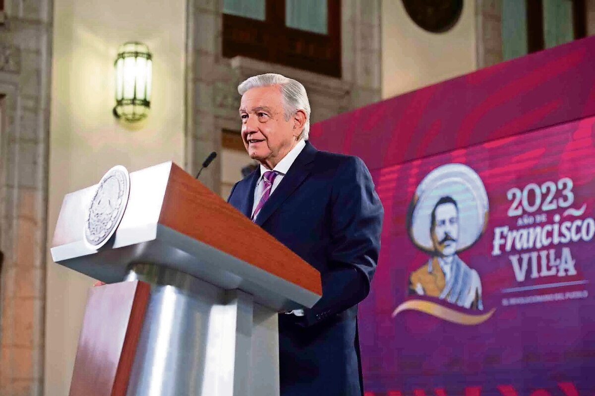 "Hay que construir trenes", dice AMLO para que alguien continúe el México-Querétaro