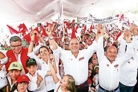 Loyola Vera ratifica acuerdos en Amealco