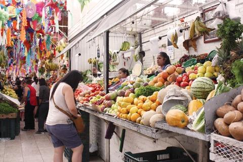 Buscan capacitar a comerciantes