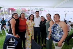 Felifer Macías encabeza el tradicional festejo con motivo del Día de las Madres en Querétaro