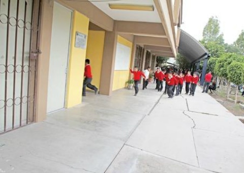 Matrícula escolar crece 1.4 % al año