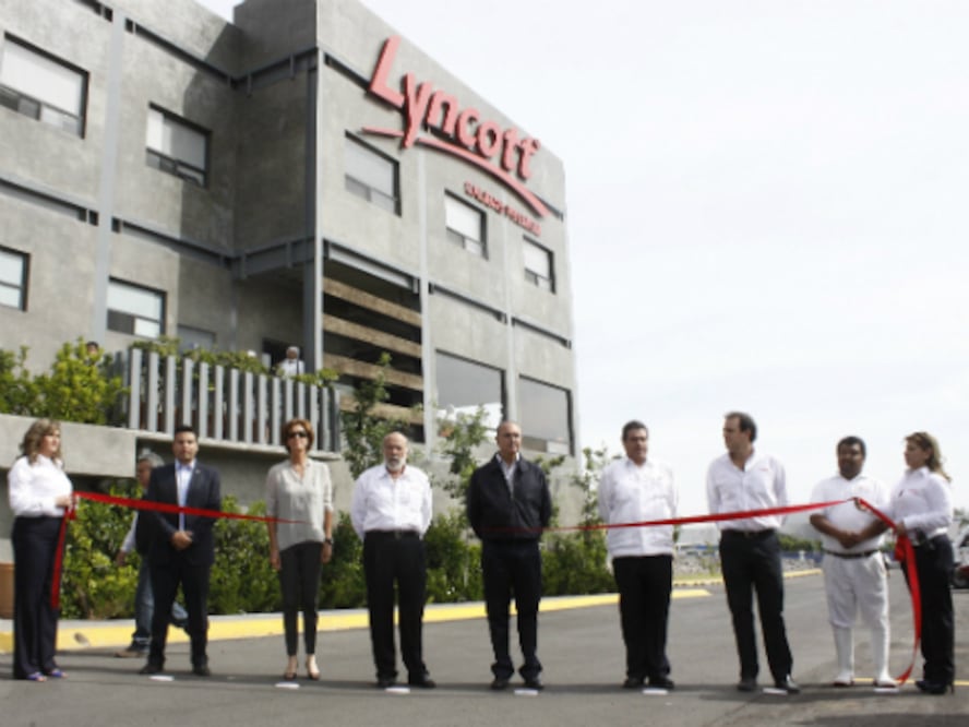 Lyncott inaugura ampliación de planta